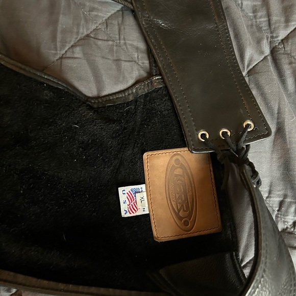 Kerr Men’s Leather Motorcycle Chaps - Picture 15 of 16